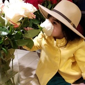 Meet your Posher, Angie